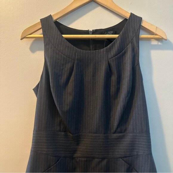 J.Crew Navy Gray Pinstripe Sleeveless Sheath Dress Size 2 NWT - Picture 5 of 13